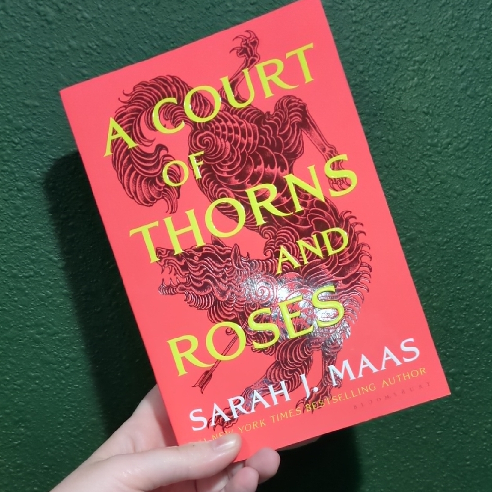 A Court of Thorns and Roses Book